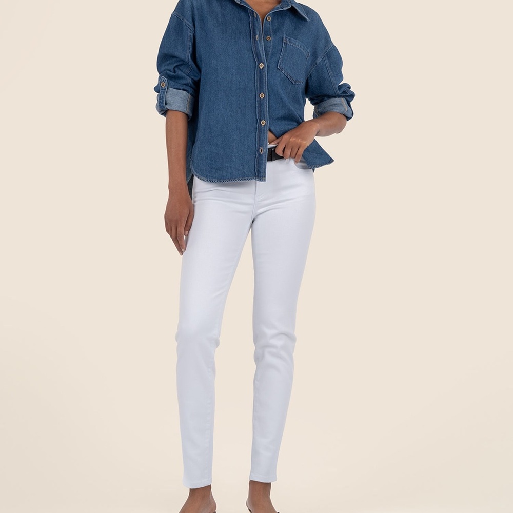 New Kut from the Kloth Diana Mid Rise Relaxed Fit Skinny Size 66 / Optic White